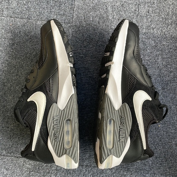 Nike AIRMAX women shoes (size 10)